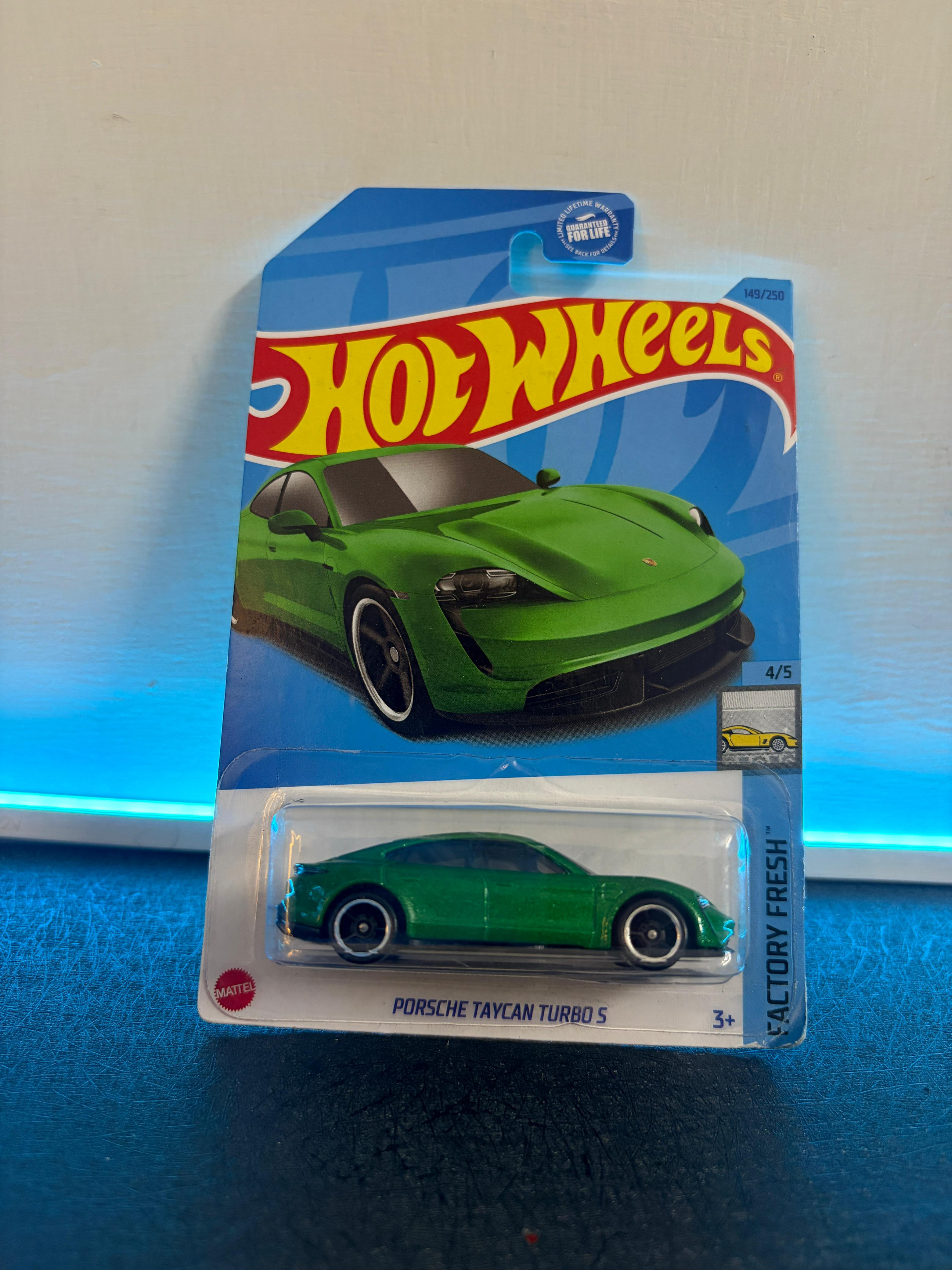 Porsche Taycan Turbo S-US Imported (Damaged)