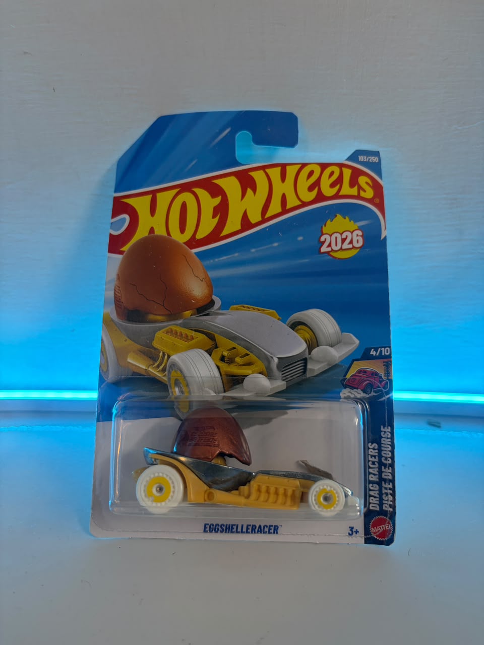 Eggshelleracer